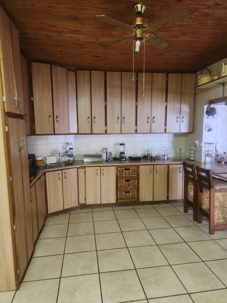 5 Bedroom Property for Sale in Meiringspark North West